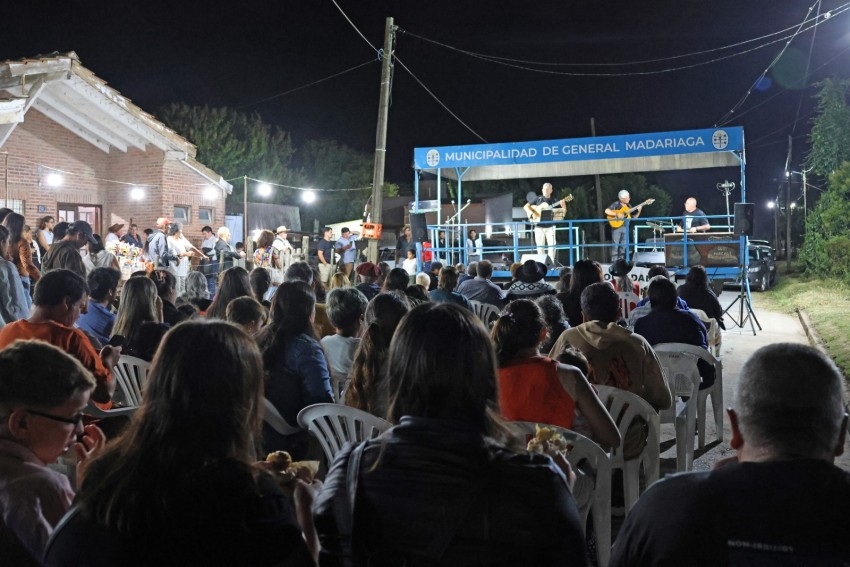 Otra excelente noche de Folclore