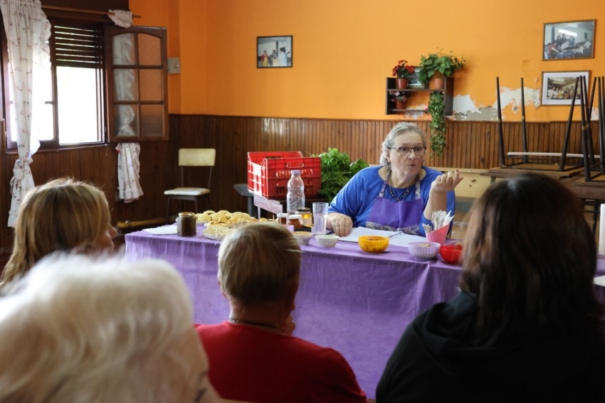 Con m�s de 30 asistentes se realiz� el �ltimo curso de conservas