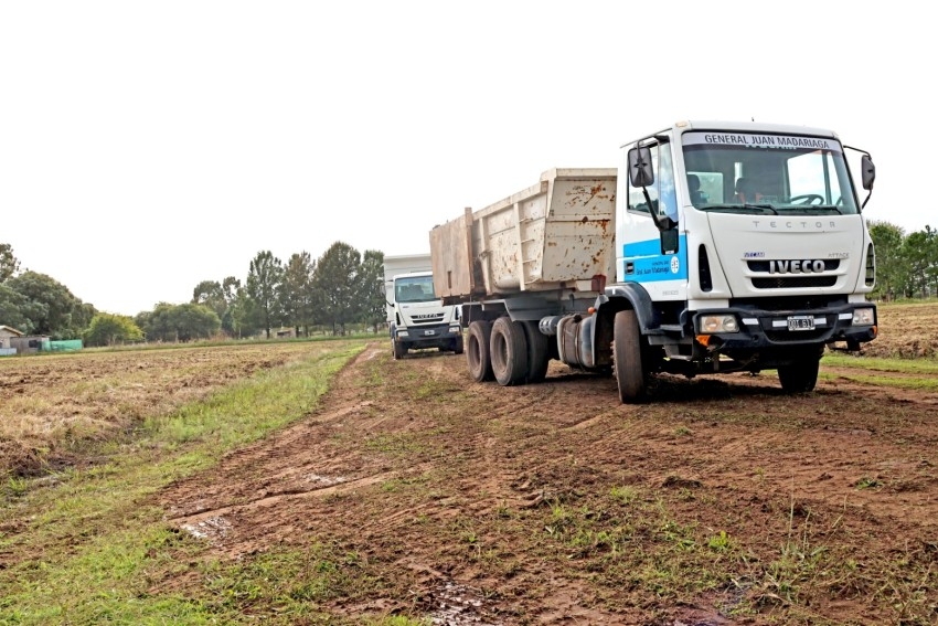 Trabajan en la demarcacin de lotes y arreglo de calles de la Quinta 5