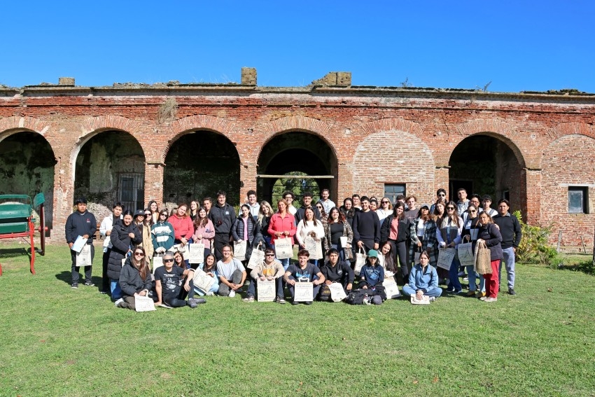 Alumnos de UADE visitaron La Invernada para realizar proyectos de rest