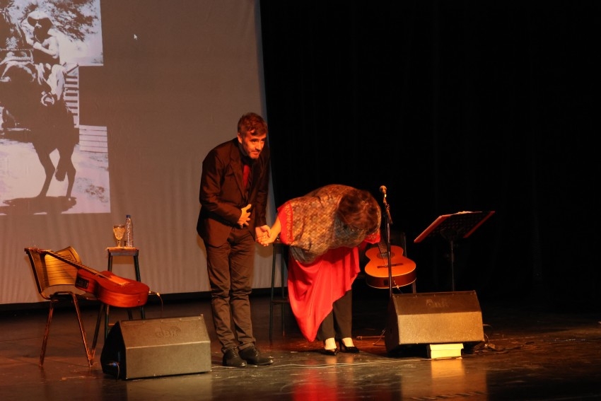 Yamila Cafrune brind� un excelente show en Madariaga