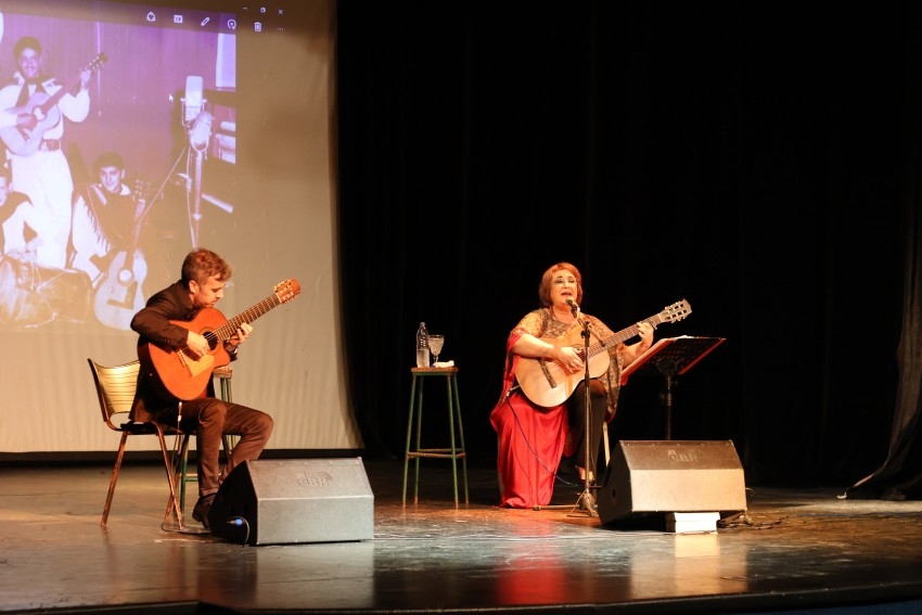 Yamila Cafrune brind� un excelente show en Madariaga