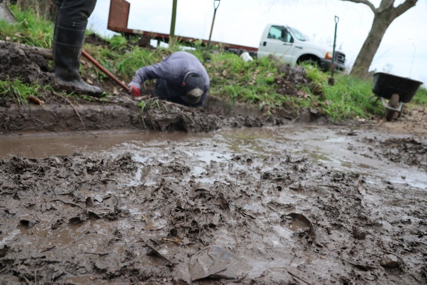 Intensifican la limpieza de bocas de tormenta y desages