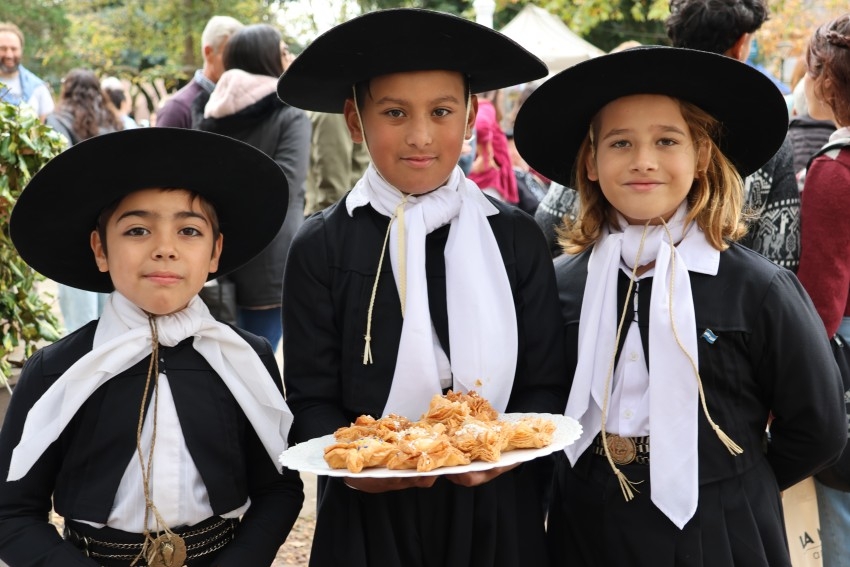 Con un gran acompaamiento de la comunidad se celebr el Da de la Pat