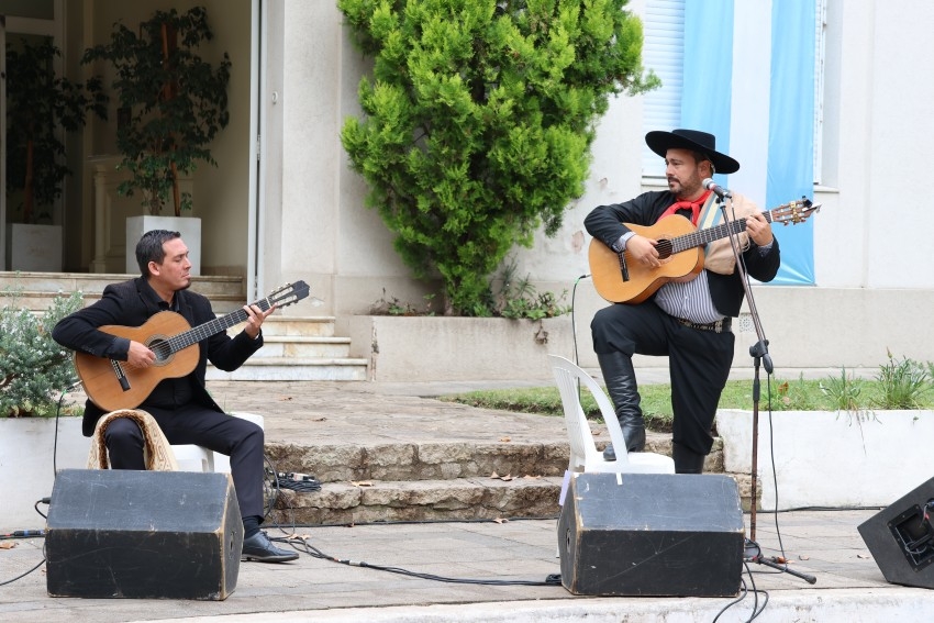 Con un gran acompaamiento de la comunidad se celebr el Da de la Pat