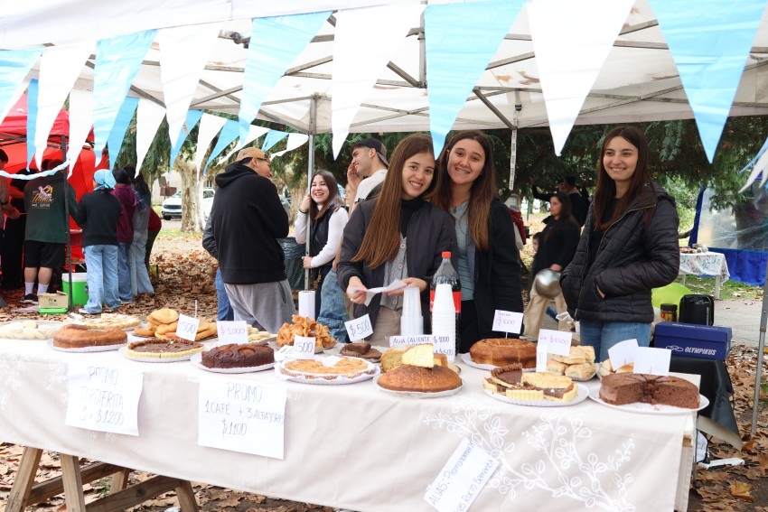Con un gran acompaamiento de la comunidad se celebr el Da de la Pat