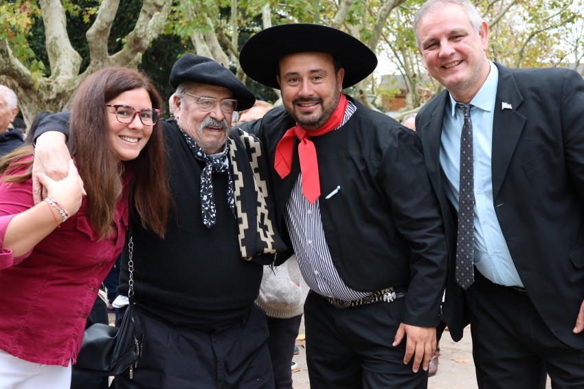 Con un gran acompaamiento de la comunidad se celebr el Da de la Pat