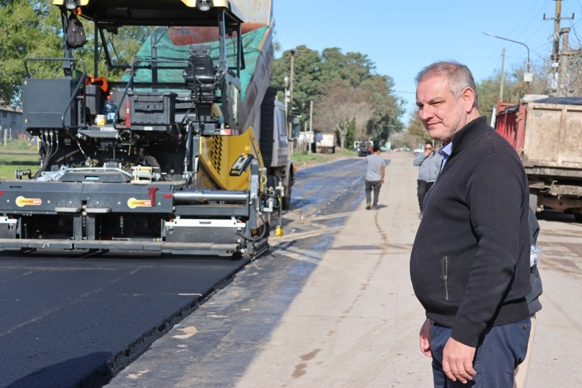 Comenz el asfaltado de la calle Alem