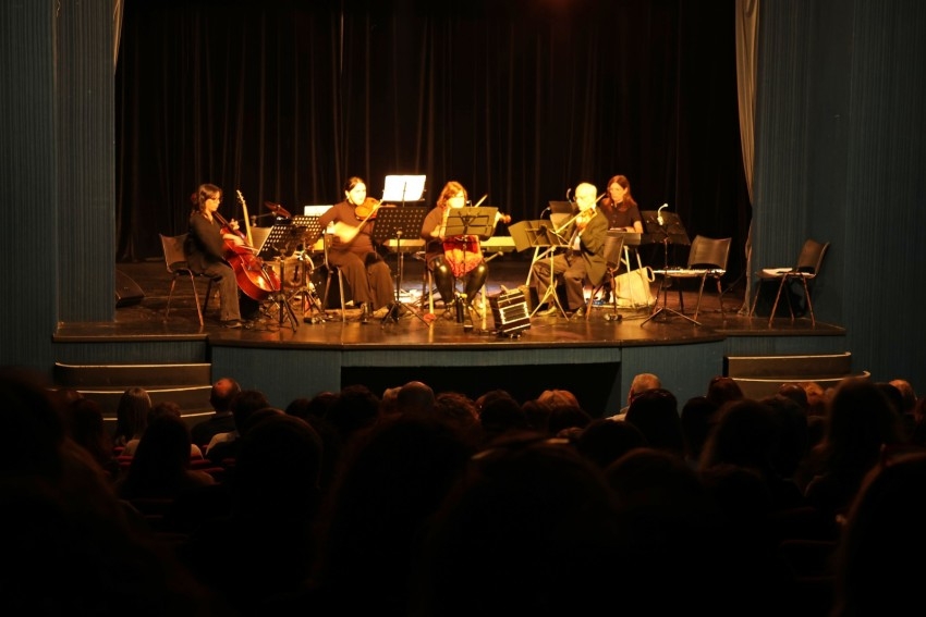 El espect�culo Astor Vocal pas� por la Casa de la Cultura