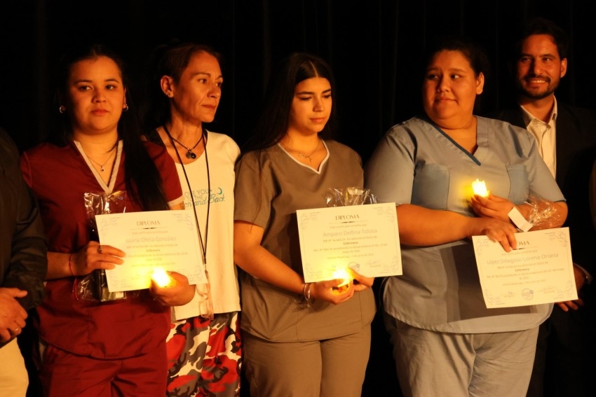 Egresados de distintas carreras terciarias tuvieron su acto de colació