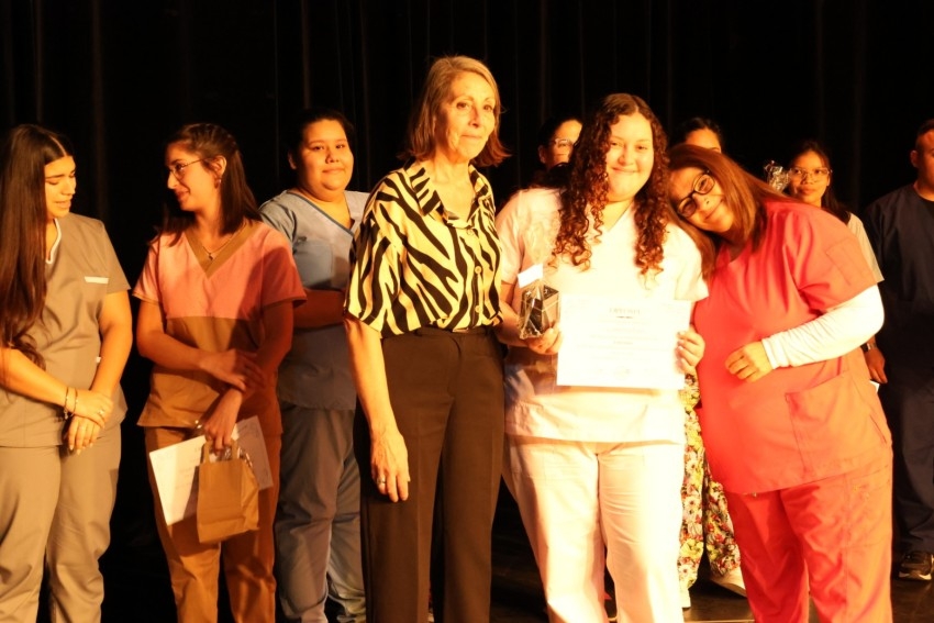 Egresados de distintas carreras terciarias tuvieron su acto de colació