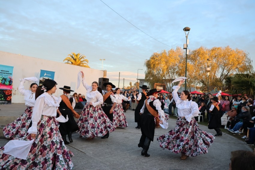 El Mercado Regional Ra�ces tuvo su paso por Madariaga