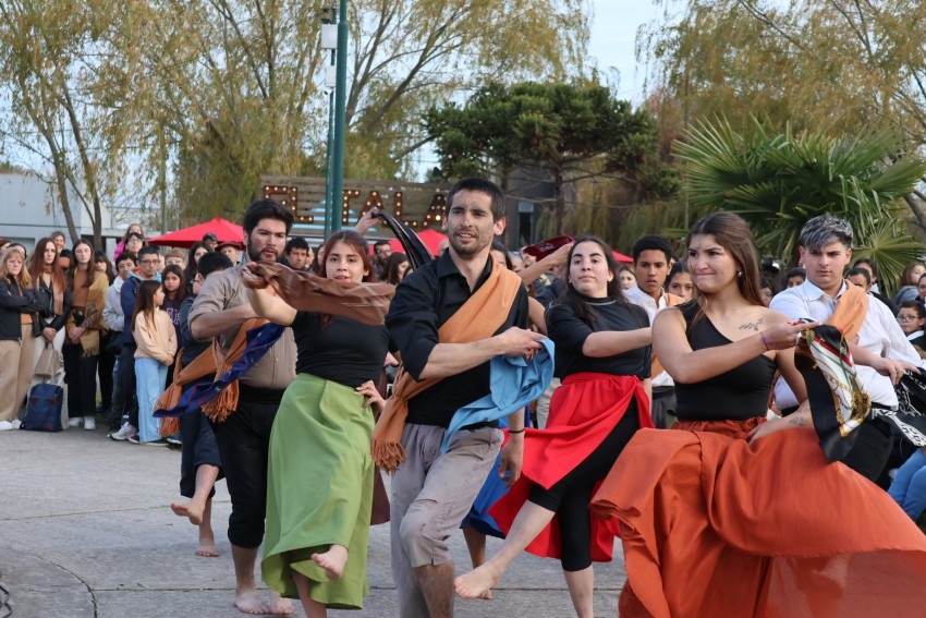 El Mercado Regional Ra�ces tuvo su paso por Madariaga