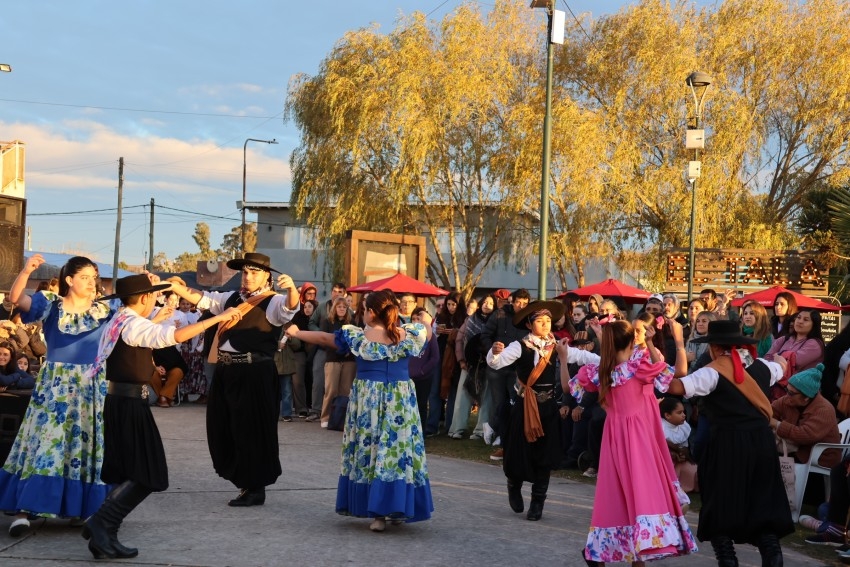 El Mercado Regional Ra�ces tuvo su paso por Madariaga