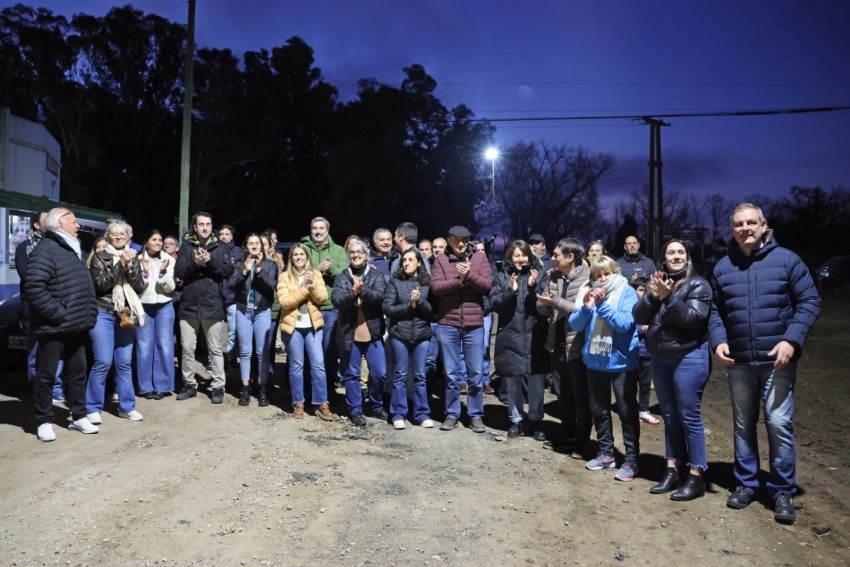 Madariaga full led: Se encendieron las luces del barrio Jos Jauregui 