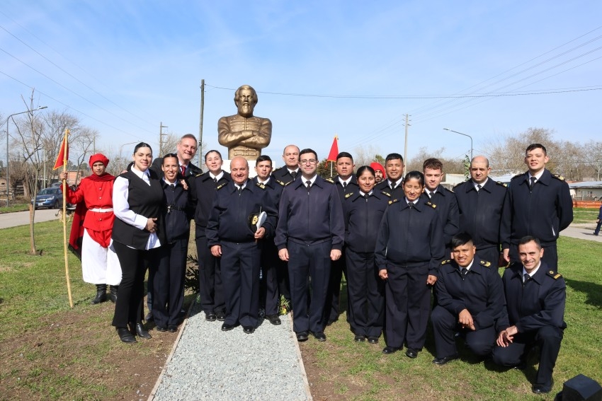 El hroe nacional, Miguel Martn de Gemes tiene su monumento en Madar