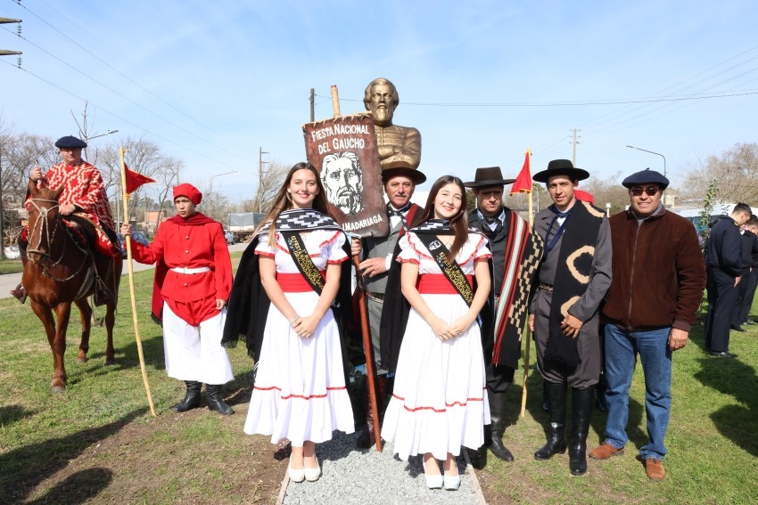 El hroe nacional, Miguel Martn de Gemes tiene su monumento en Madar