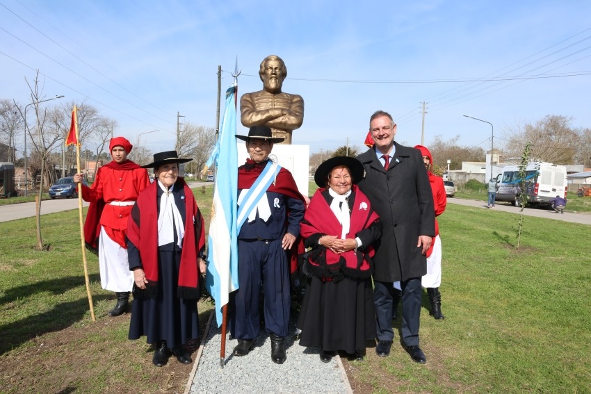 El hroe nacional, Miguel Martn de Gemes tiene su monumento en Madar