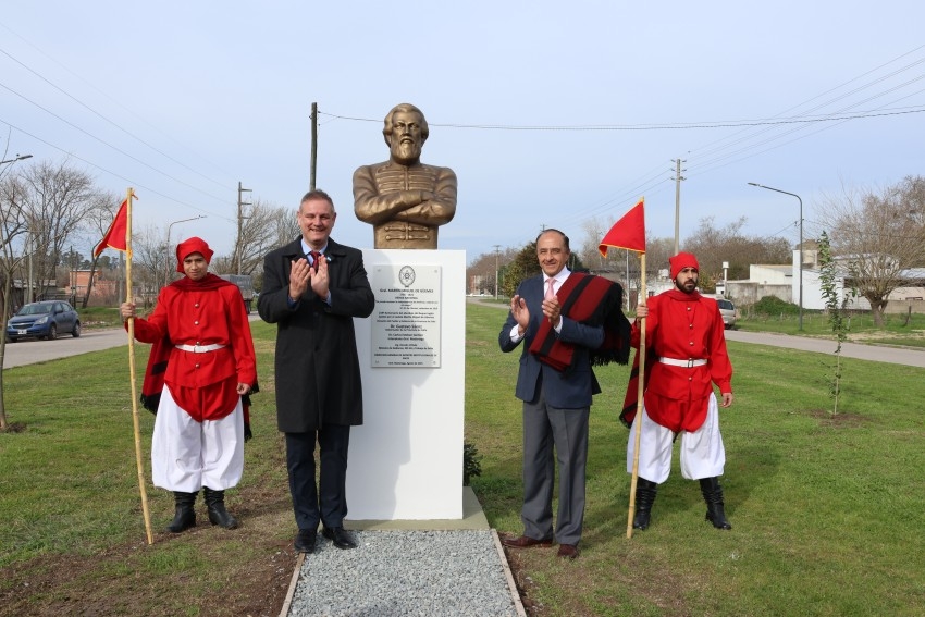 El hroe nacional, Miguel Martn de Gemes tiene su monumento en Madar