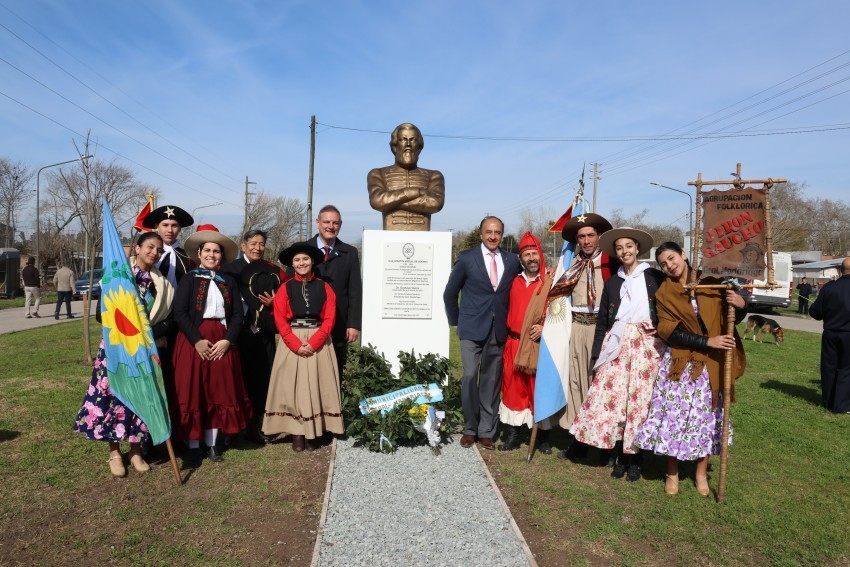 El hroe nacional, Miguel Martn de Gemes tiene su monumento en Madar