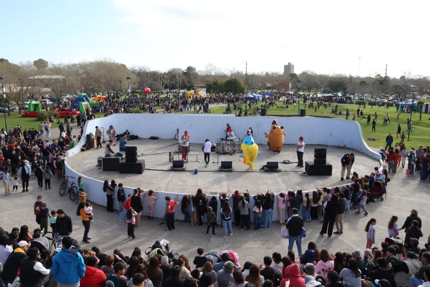 A pura diversión y con excelente participación festejamos el  Día del