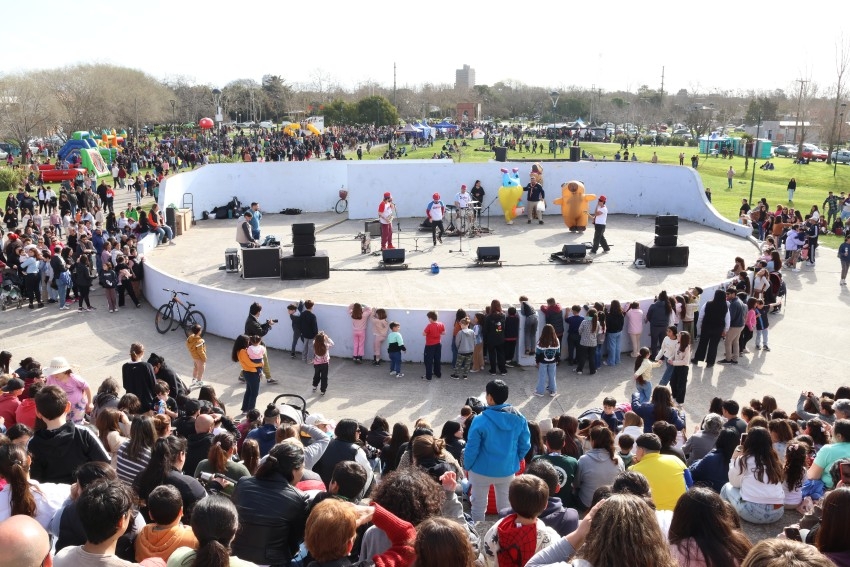 A pura diversión y con excelente participación festejamos el  Día del