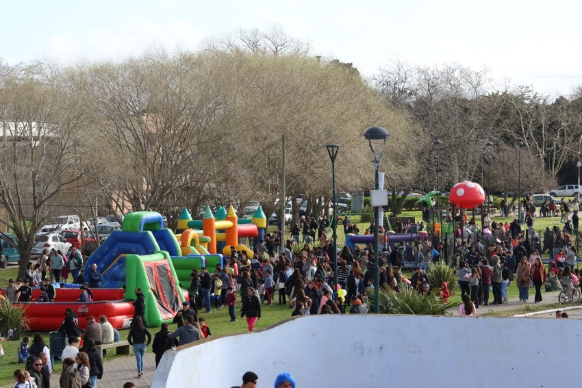 A pura diversión y con excelente participación festejamos el  Día del