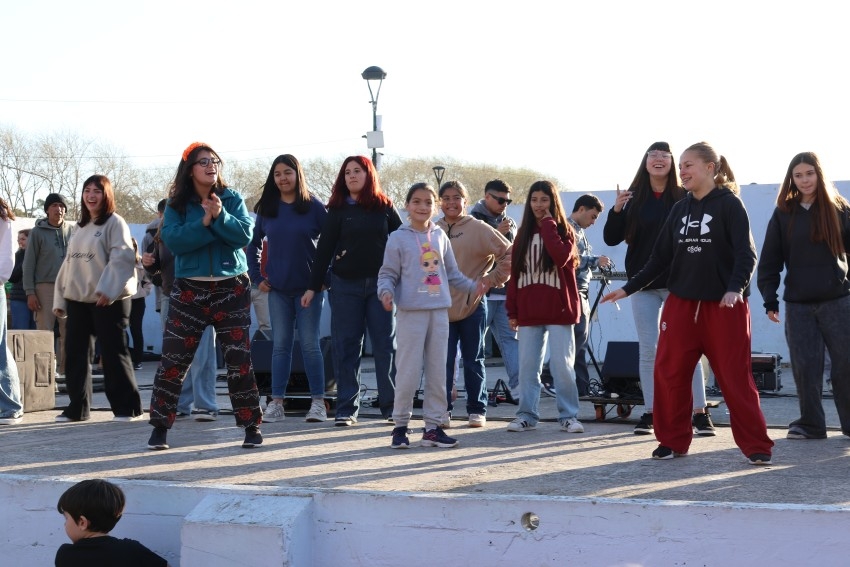 A pura diversión y con excelente participación festejamos el  Día del