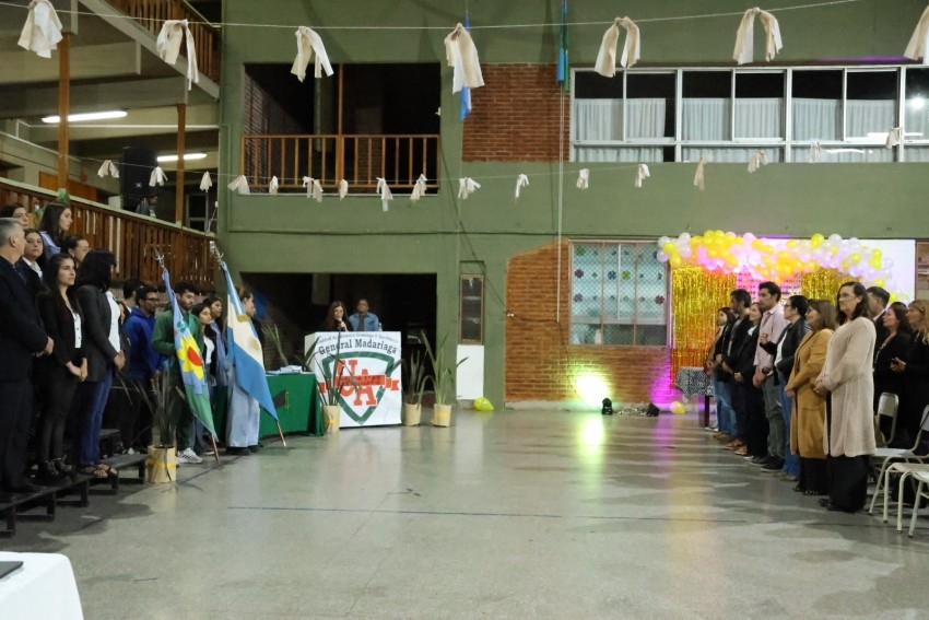 Nuevos profesionales recibieron sus diplomas