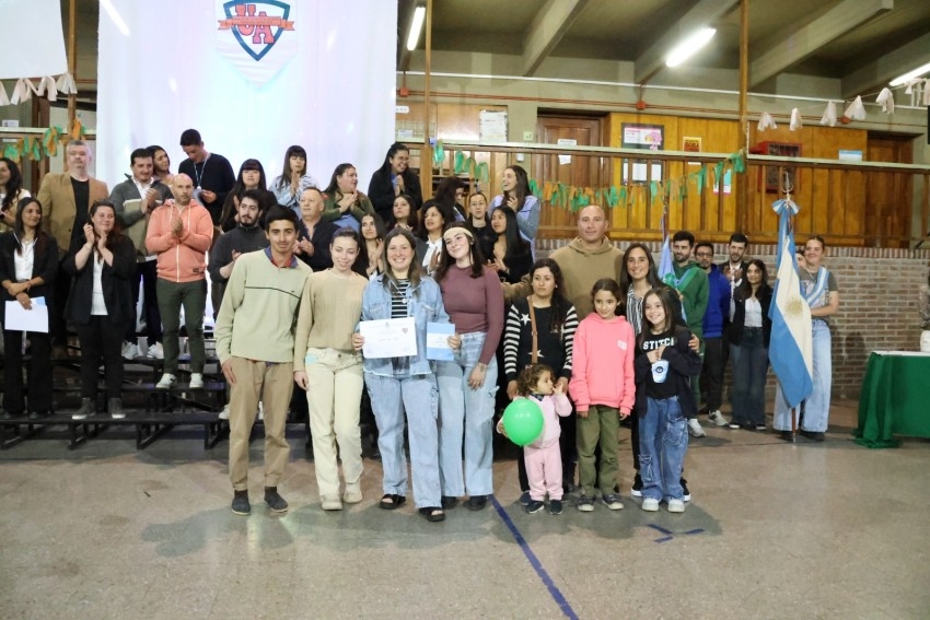 Nuevos profesionales recibieron sus diplomas