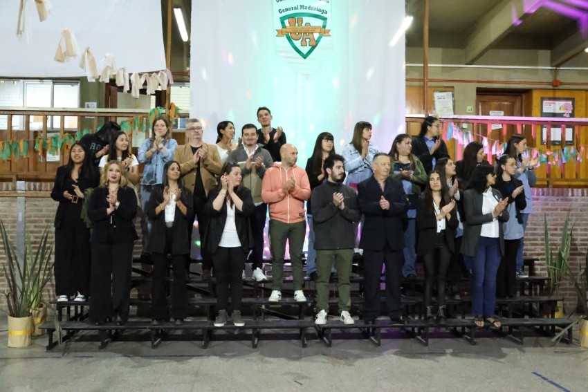 Nuevos profesionales recibieron sus diplomas