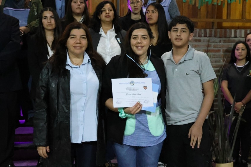 Nuevos profesionales recibieron sus diplomas