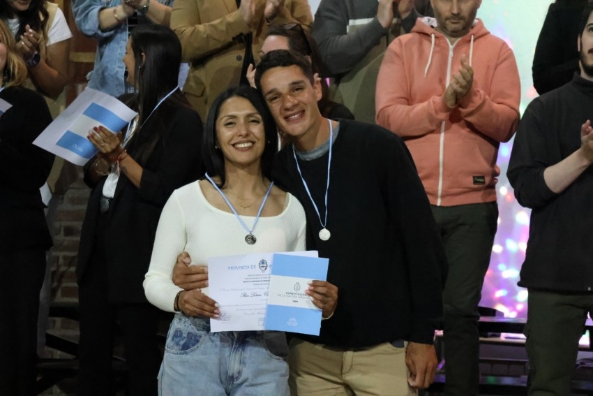 Nuevos profesionales recibieron sus diplomas