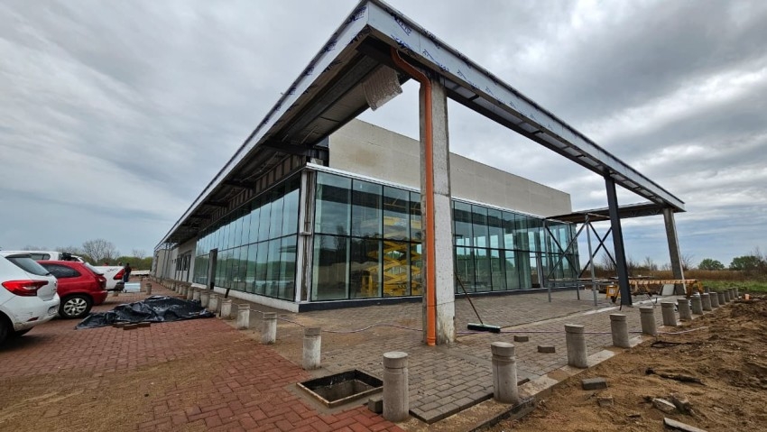 Santoro entreg en mano los 207 CV que se presentaron para YPF