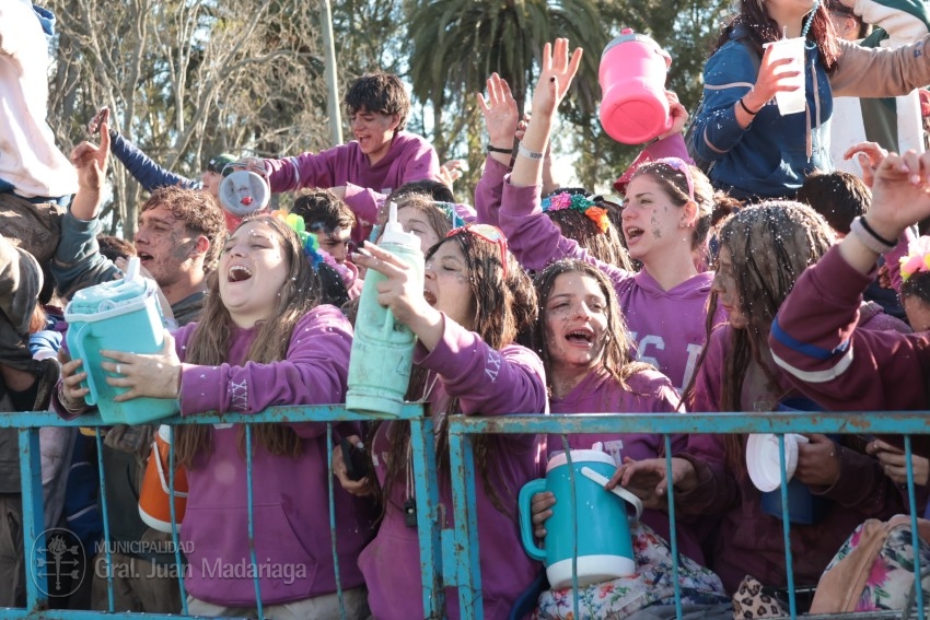 Madariaga disfrut de un colorido y multitudinario festejo por el Da 