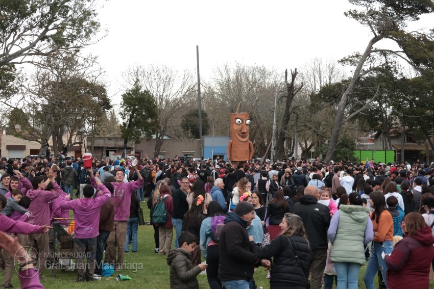 Madariaga disfrut de un colorido y multitudinario festejo por el Da 