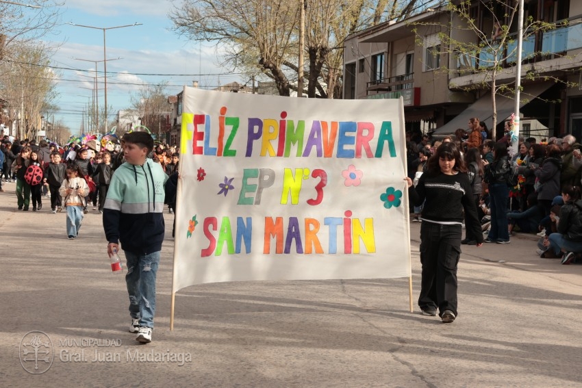 Madariaga disfrut de un colorido y multitudinario festejo por el Da 