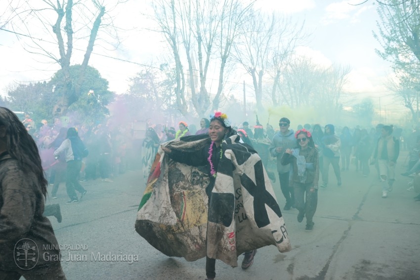 Madariaga disfrut de un colorido y multitudinario festejo por el Da 