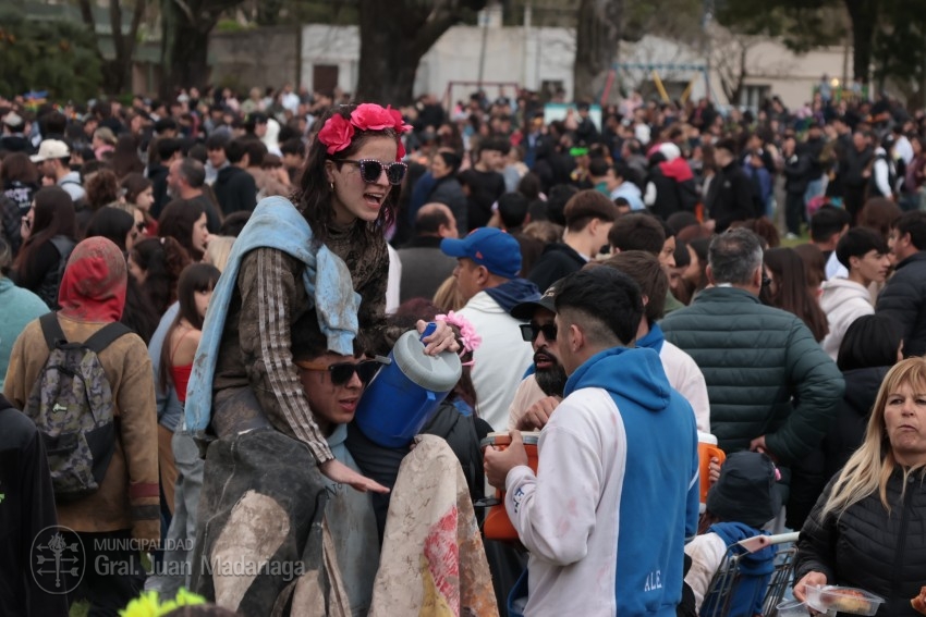 Madariaga disfrut de un colorido y multitudinario festejo por el Da 