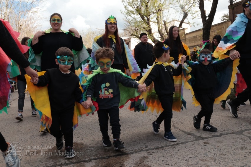 Madariaga disfrut de un colorido y multitudinario festejo por el Da 