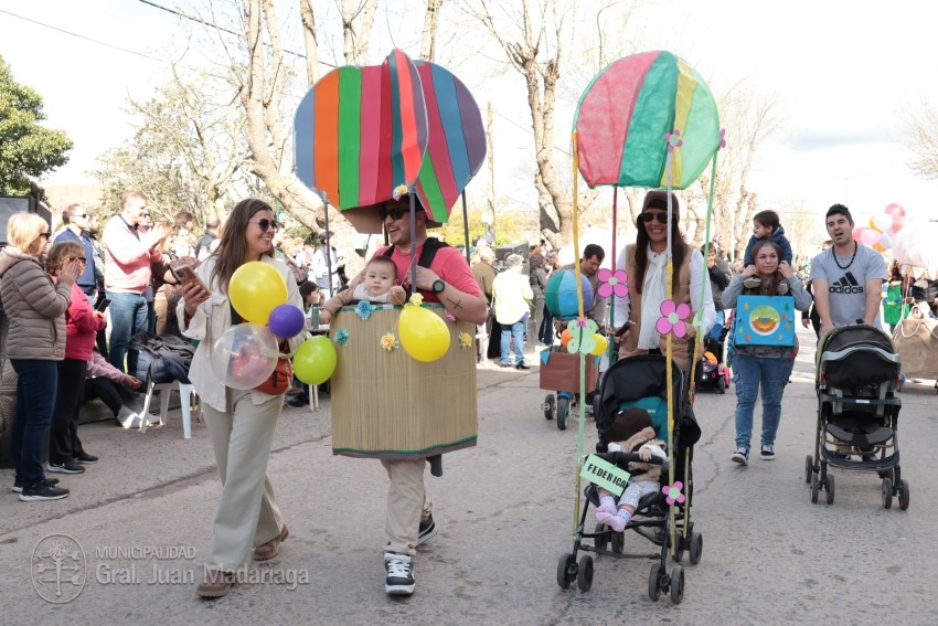 Madariaga disfrut de un colorido y multitudinario festejo por el Da 