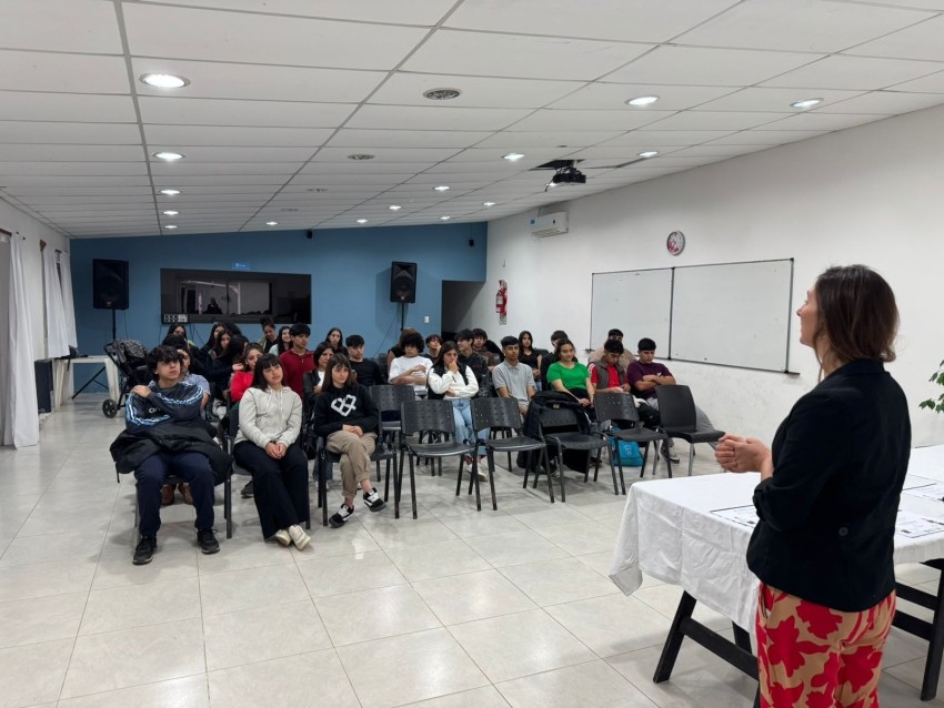 Ms de 40 jvenes madariaguenses culminaron el curso de camareros