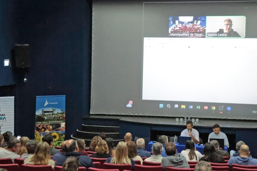 Empleados y funcionarios municipales participaron del Desaf�o IA 10MIL