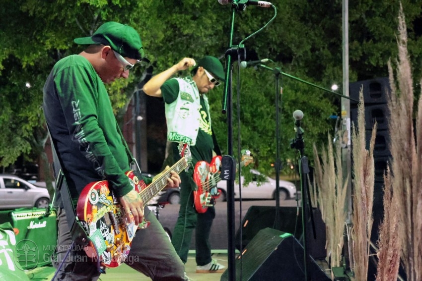 Dos das de msica y diversin  en el Paseo del Bicentenario