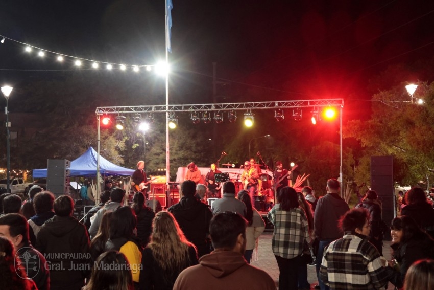 Dos das de msica y diversin  en el Paseo del Bicentenario
