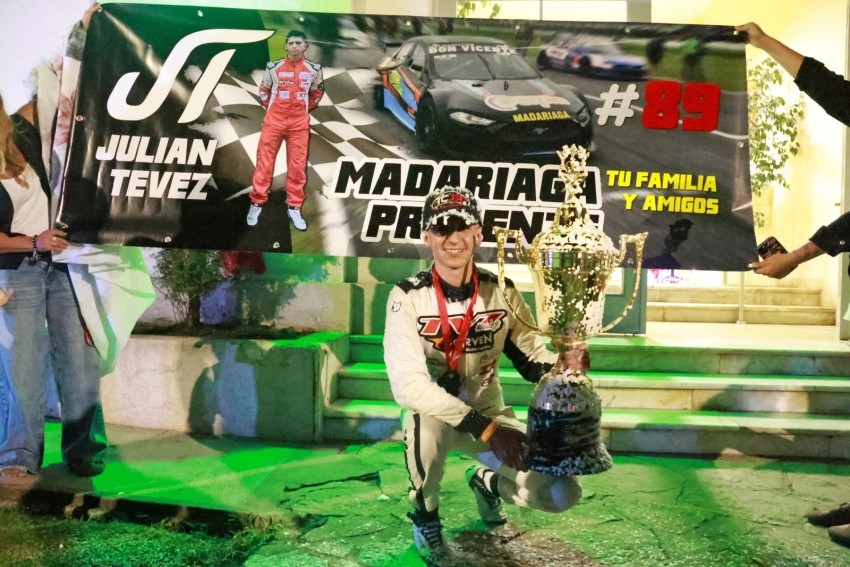 Juli�n Tevez se coron� campe�n del Turismo Carretera Junior