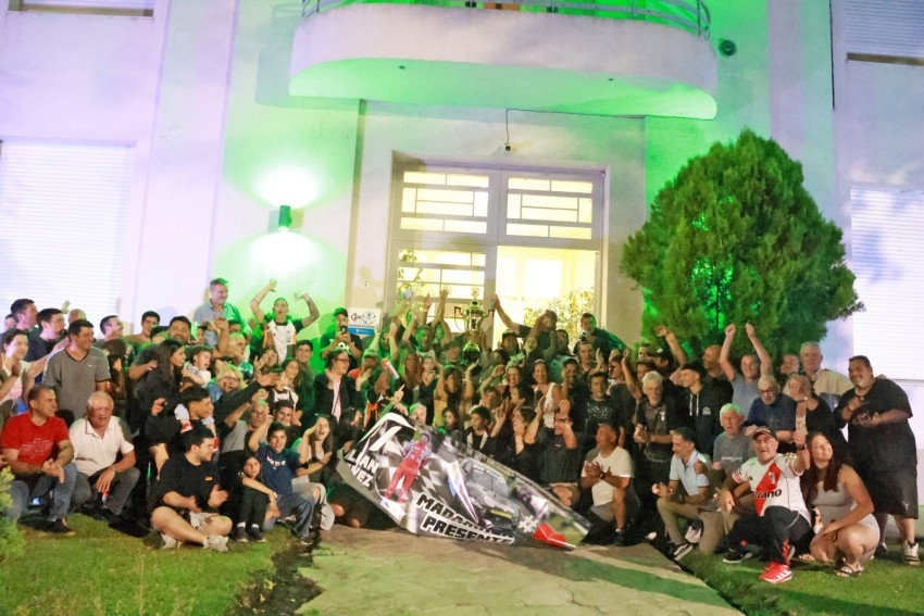 Juli�n Tevez se coron� campe�n del Turismo Carretera Junior