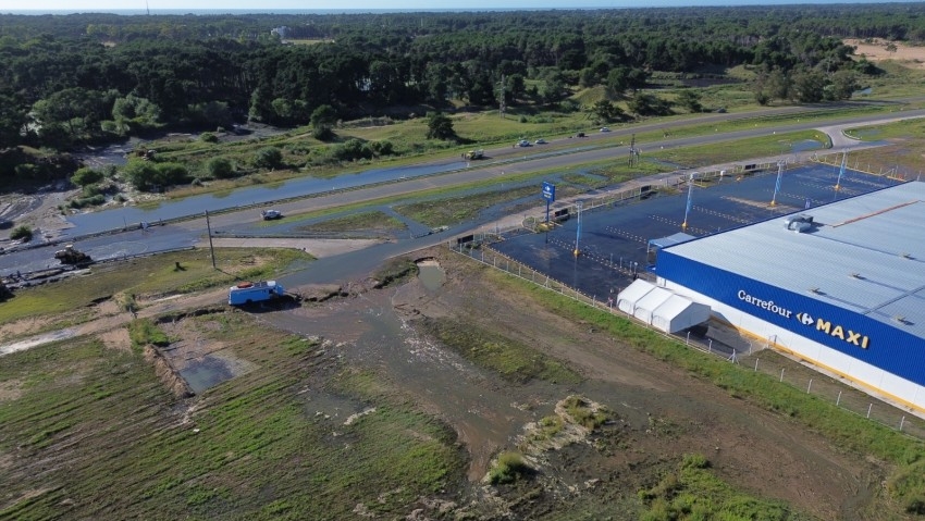 Nuevamente hubo desborde de efluentes cloacales de Pinamar hacia Madar