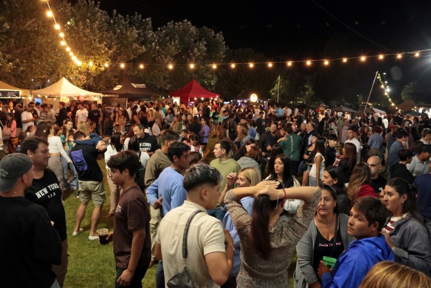 El Paseo del Bicentenario vibr� al ritmo de una nueva Fiesta de la Cer