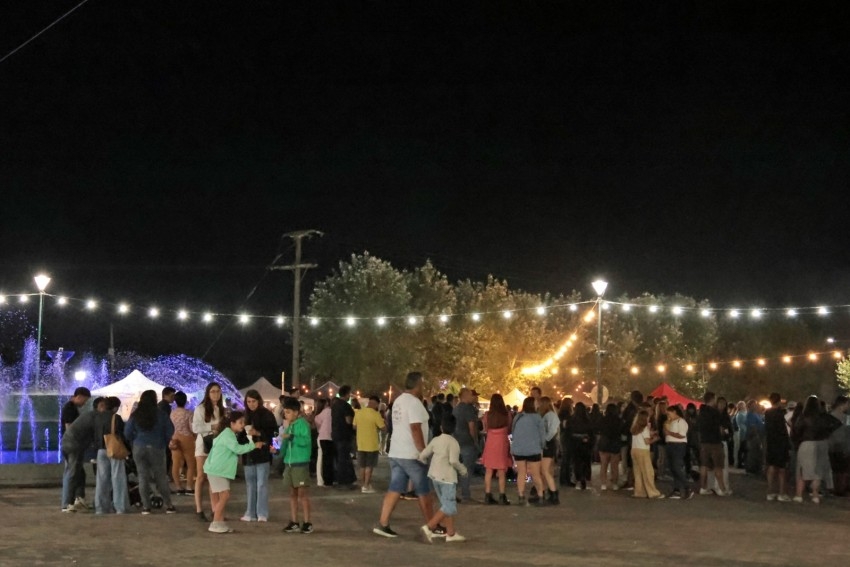 El Paseo del Bicentenario vibr� al ritmo de una nueva Fiesta de la Cer
